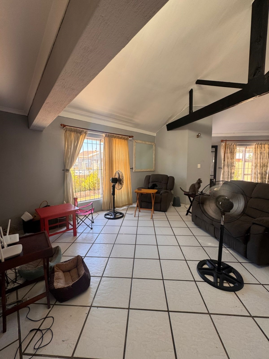 2 Bedroom Property for Sale in Pine Acres Western Cape